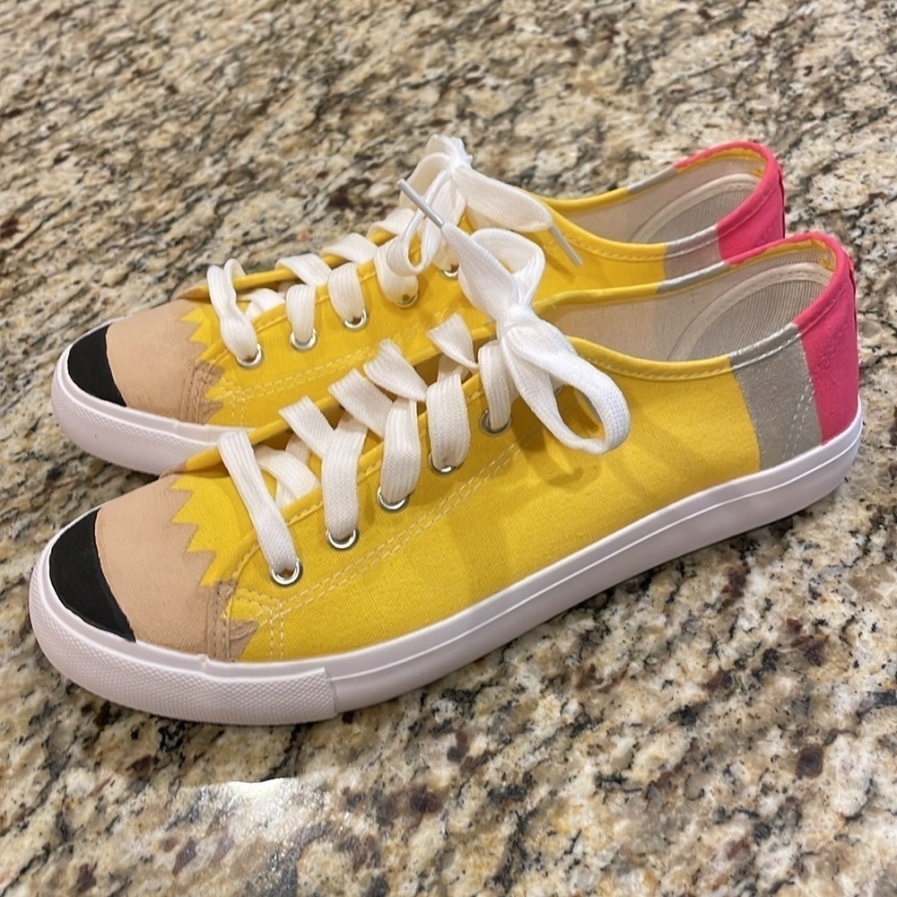 Pencil✏️Tennis shoes 💛💗Canvas Sneakers✏️ - Picture 6 of 16